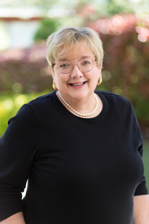 Betty Sue Taylor Agent Photo